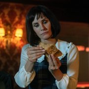 Shining Vale - galeria zdjęć - filmweb