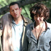 Uziemieni - galeria zdjęć - filmweb