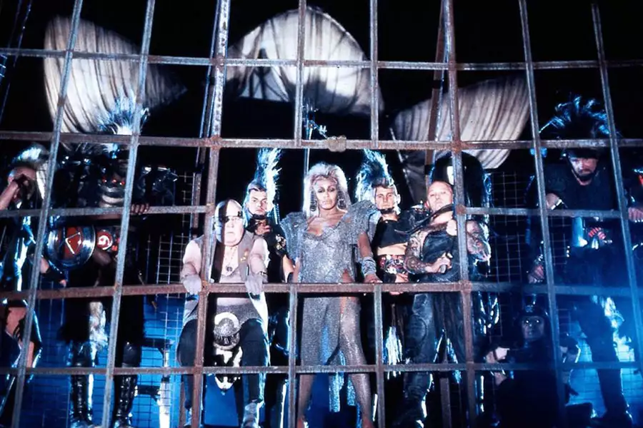 Mad Max pod Kopułą Gromu - galeria zdjęć - filmweb