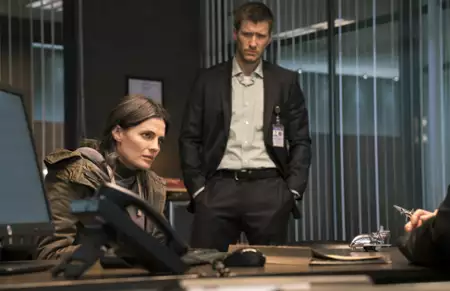 Absentia - galeria zdjęć - filmweb