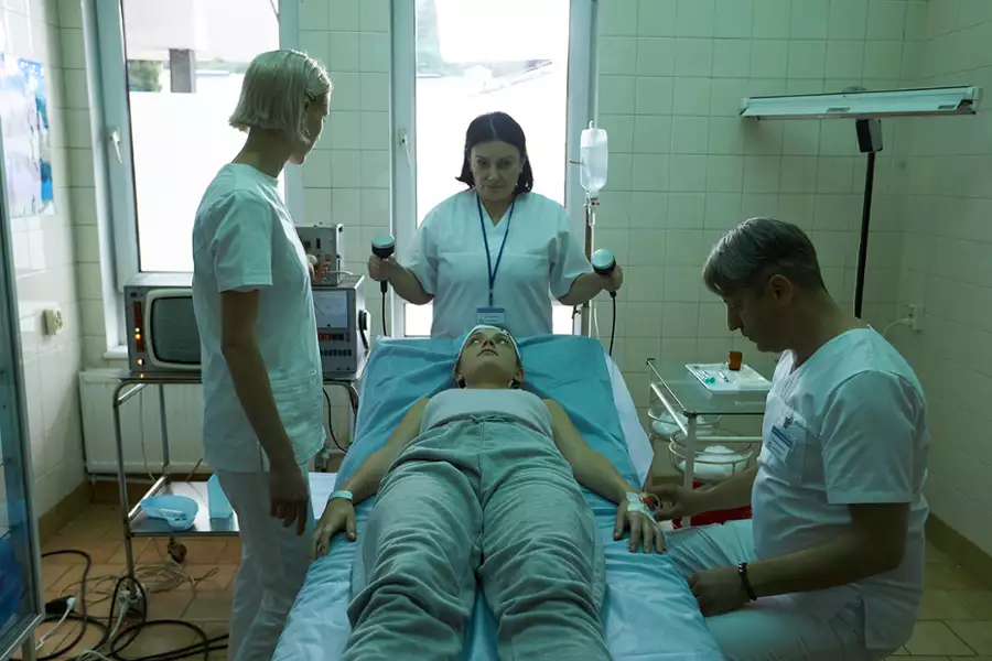 Mental - galeria zdjęć - filmweb