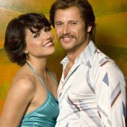 Swingtown - galeria zdjęć - filmweb
