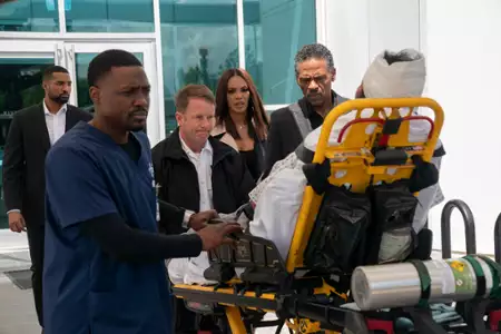 Tyler Perry's Beauty in Black - galeria zdjęć - filmweb