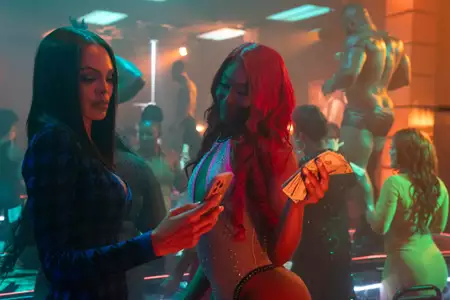 Tyler Perry's Beauty in Black - galeria zdjęć - filmweb