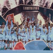 Real Madrid: Cómo no te voy a querer - galeria zdjęć - filmweb