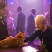Świąteczny prezent od kota Boba - galeria zdjęć - filmweb