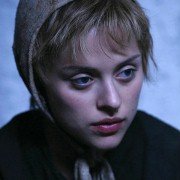Niebanalna więź - galeria zdjęć - filmweb