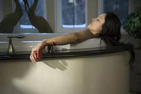 Rodzinna tajemnica - galeria zdjęć - filmweb