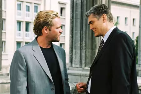 Poza zasięgiem - galeria zdjęć - filmweb