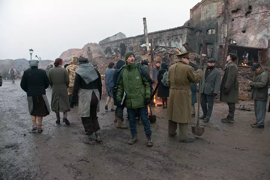 W domu innego - galeria zdjęć - filmweb
