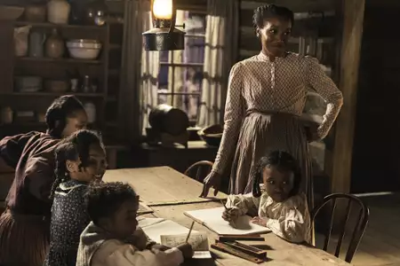 Str&oacute;żowie prawa: Bass Reeves - galeria zdjęć - filmweb