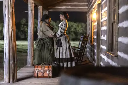 Stróżowie prawa: Bass Reeves - galeria zdjęć - filmweb