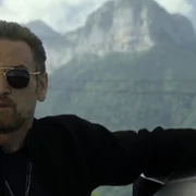 Traqu&eacute;s - galeria zdjęć - filmweb