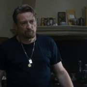 Traqu&eacute;s - galeria zdjęć - filmweb