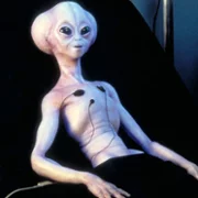Roswell - galeria zdjęć - filmweb