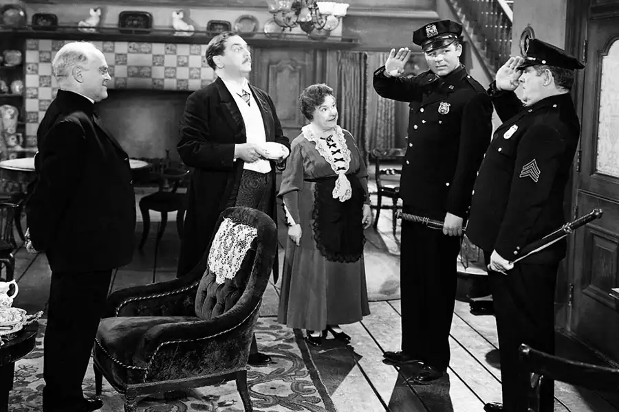 Arszenik i stare koronki - galeria zdjęć - filmweb