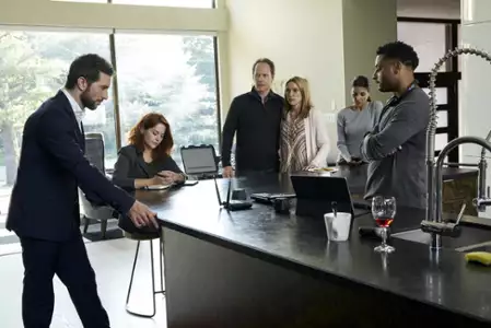 Okup - galeria zdjęć - filmweb