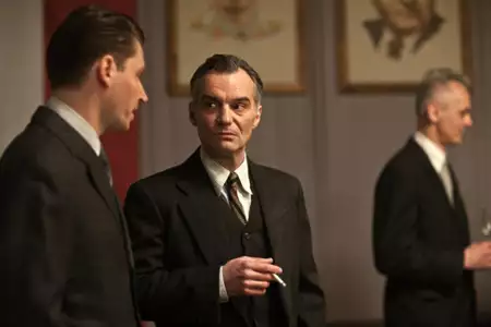W cieniu - galeria zdjęć - filmweb