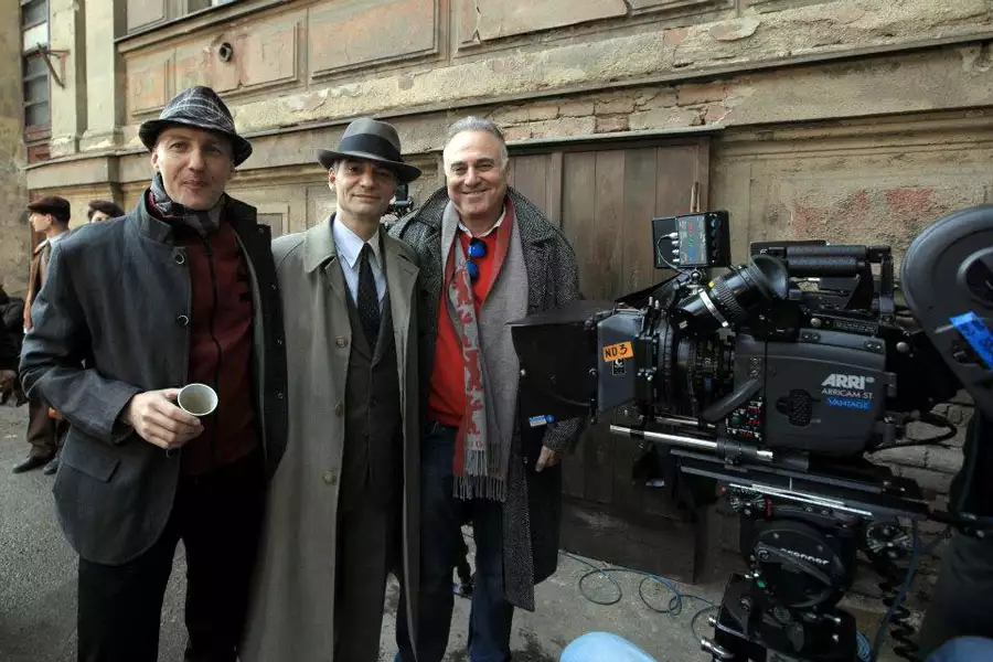 W cieniu - galeria zdjęć - filmweb