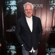 Nefarious - galeria zdjęć - filmweb