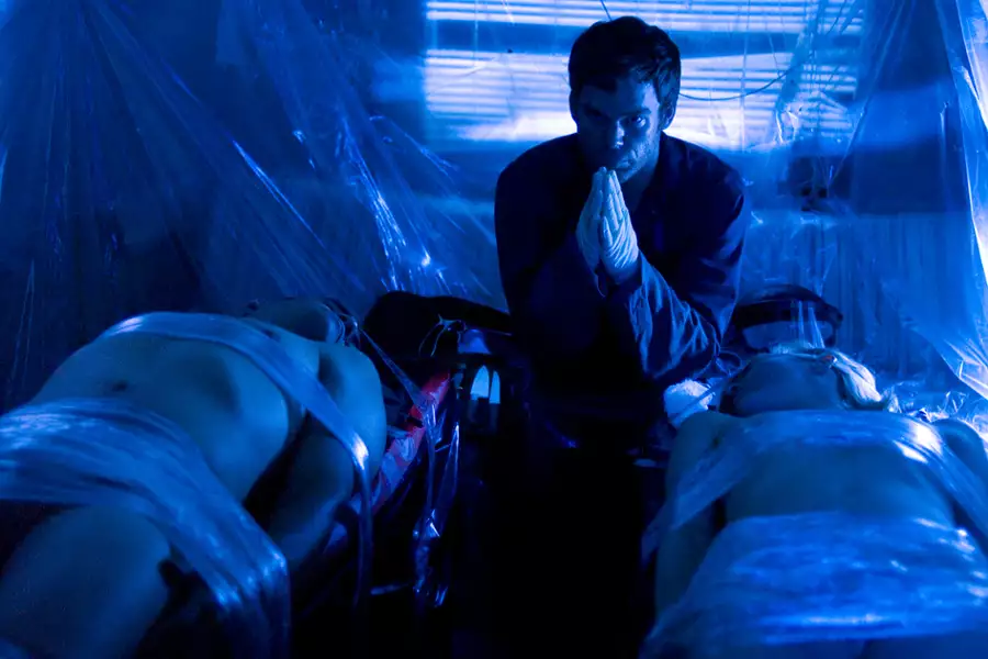 Dexter - galeria zdjęć - filmweb
