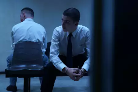 Beating Hearts - galeria zdjęć - filmweb