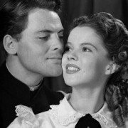 Masakra Fortu Apache - galeria zdjęć - filmweb