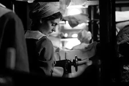 Dziewczyna z igłą - galeria zdjęć - filmweb
