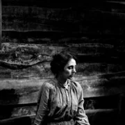 Dziewczyna z igłą - galeria zdjęć - filmweb