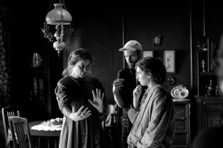 Dziewczyna z igłą - galeria zdjęć - filmweb
