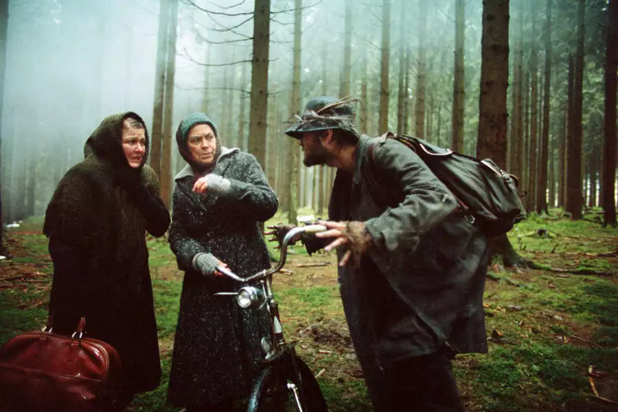 Zbrodnia na farmie - galeria zdjęć - filmweb