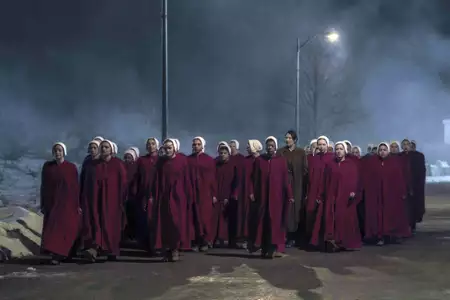 Opowieść podręcznej - galeria zdjęć - filmweb