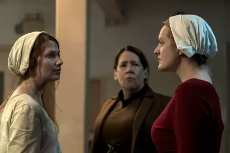 Opowieść podręcznej - galeria zdjęć - filmweb