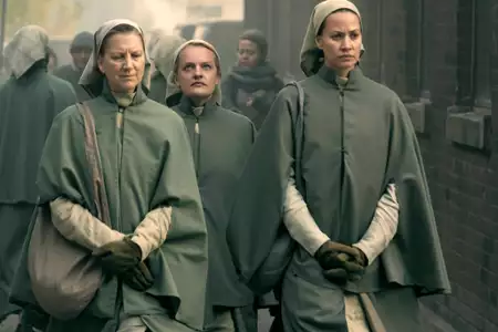 Opowieść podręcznej - galeria zdjęć - filmweb