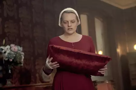 Opowieść podręcznej - galeria zdjęć - filmweb