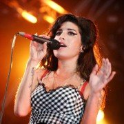 Amy - galeria zdjęć - filmweb