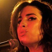 Amy - galeria zdjęć - filmweb