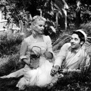 Tam, gdzie rosną poziomki - galeria zdjęć - filmweb