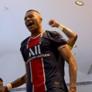 PSG Ô Ville Lumière, 50 ans de légende - galeria zdjęć - filmweb