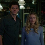 Sweet/Vicious - galeria zdjęć - filmweb