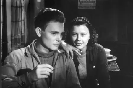 Wakacje z Moniką - galeria zdjęć - filmweb