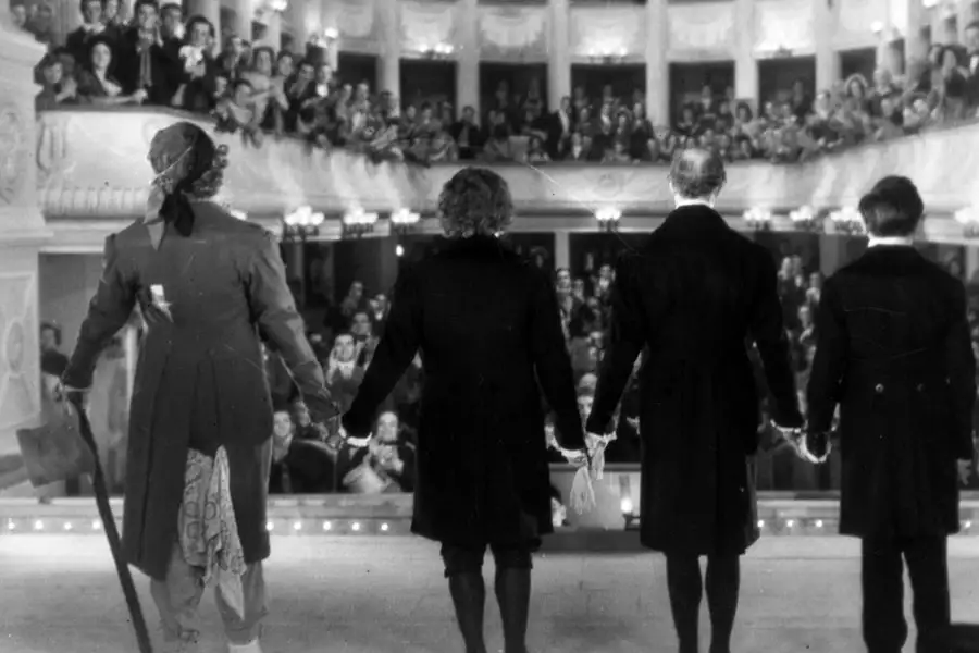 Komedianci - galeria zdjęć - filmweb