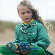 Close to Me - galeria zdjęć - filmweb