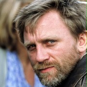 Daniel Craig