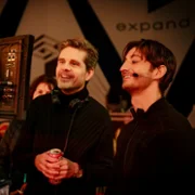 Gourou - galeria zdjęć - filmweb