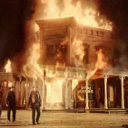 Ostatni pociąg z Gun Hill - galeria zdjęć - filmweb