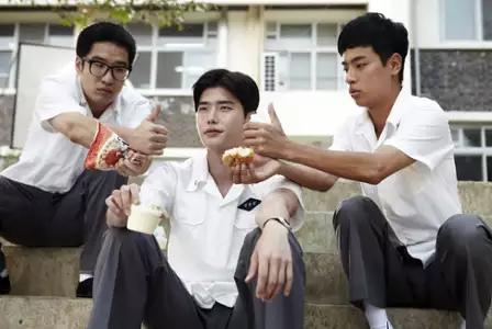 Pik-keul-hneun cheong-chun - galeria zdjęć - filmweb