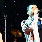 Mongolian Bling - galeria zdjęć - filmweb