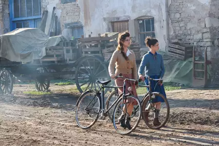 Fantastyczna podr&oacute;ż Margot i Marguerite - galeria zdjęć - filmweb