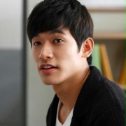 Usang Lee